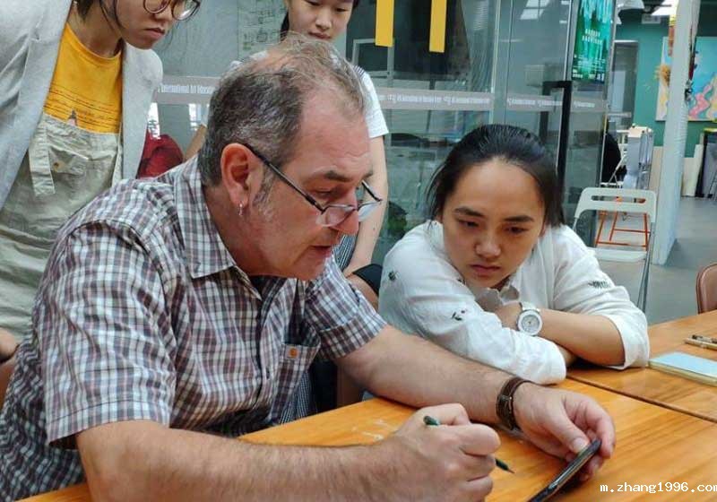 1741152557757915.jpg 导师2.jpg